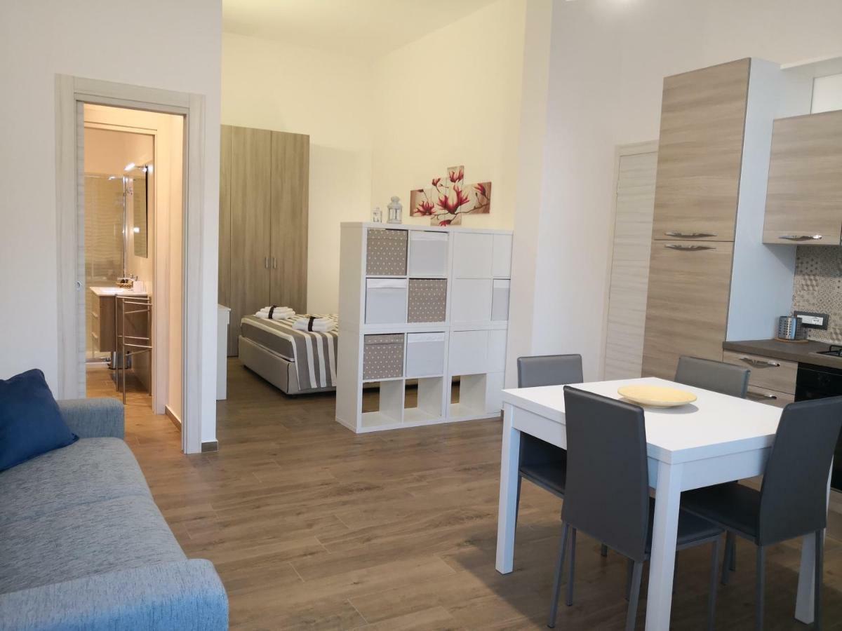 Hotel Tiny House Naxos Giardini-Naxos Exterior foto